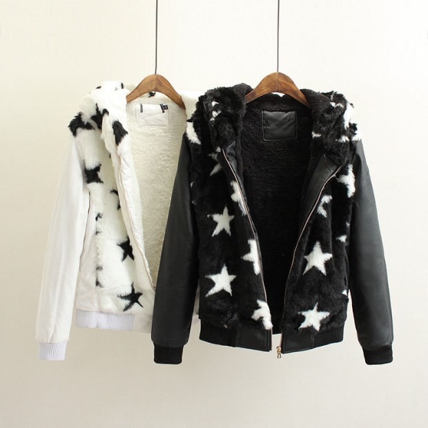 เสื้อกันหนาวแต่งขนลายดาว ติดหมวกฮูท แขนหนัง สวย อุ่น หรู มากๆคะ