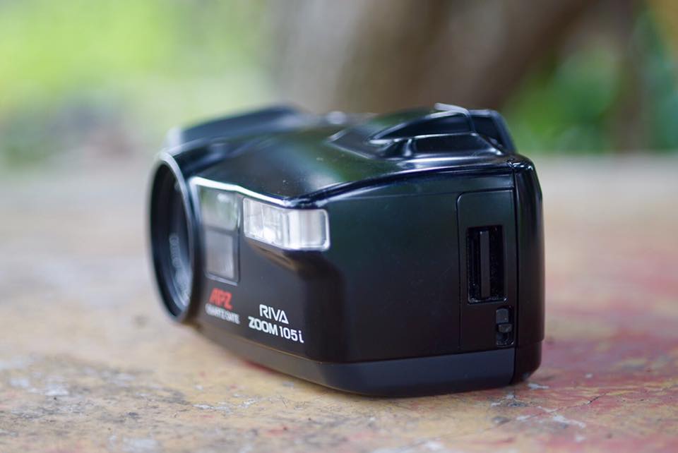 MINOLTA RIVA ZOOM 105i MINOLTA LENS ZOOM 35-105MM. F4-6.7