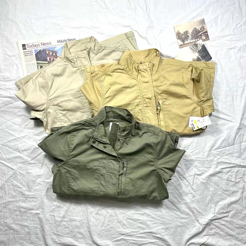Kensie เสื้อเขียวทหาร เสื้อนอกแนวทหาร แบรนด์ KENSIE งานตัดป้าย) แพทเทินสวย เท่ห์มาก คะ Size S/M/L/XL สำเนา สำเนา สำเนา เขียว