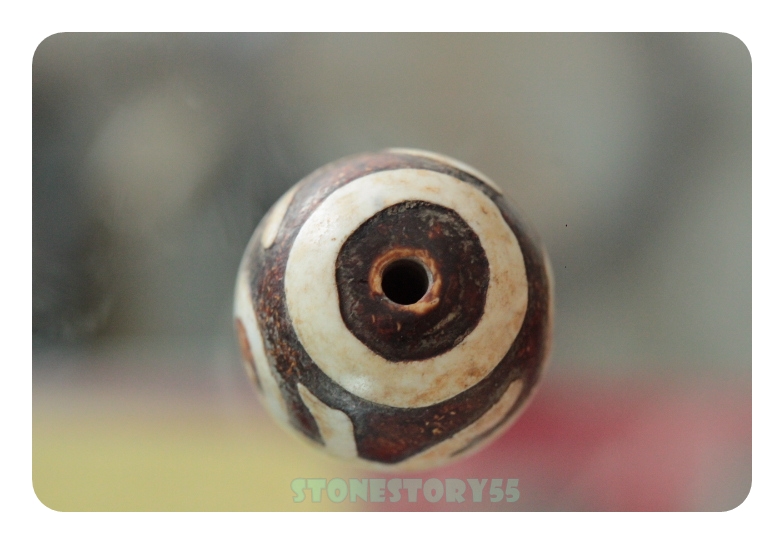 ลูกปัดทิเบตเขียนสี(ขายแล้ว)