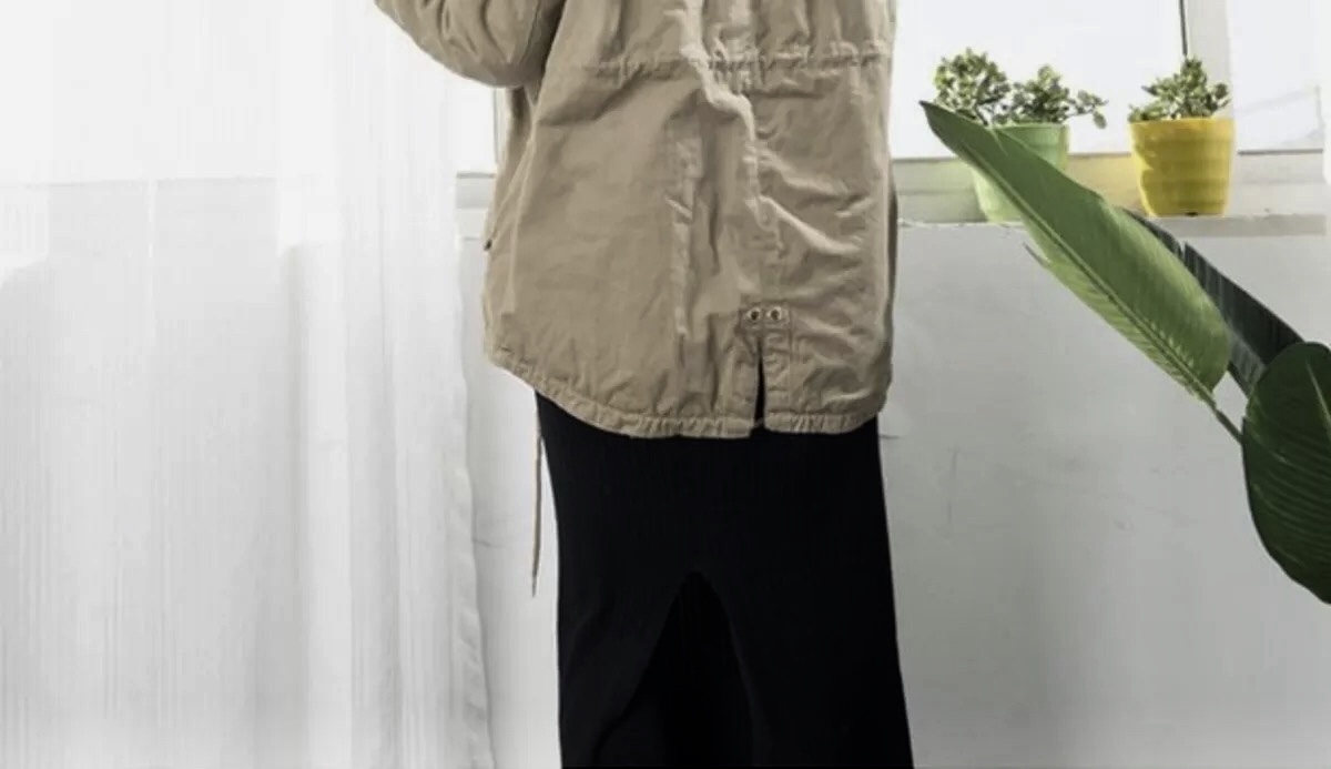 เสื้อกันหนาว เสื้อแนวPARKA กันหนาว แต่งฮูทติดเฟอร์ สีกากี แบรนด์เนม ALCOTT LOSANGELES UK แท้ ซับขนอุ่นสีขาว งานสวยเนี๊ยบมากคะ Size S/M/L /XL กากี