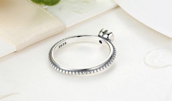 แหวนเงินแท้ 925 Sterling ดีไซน์ เป็น คริสตัล หัวใจ ติดกลางวง สีขาว ชมพู แดง แหวนหมั้น แหวนแทนใจ แหวนแต่งงาน ให้แฟน มีระดับ 614400