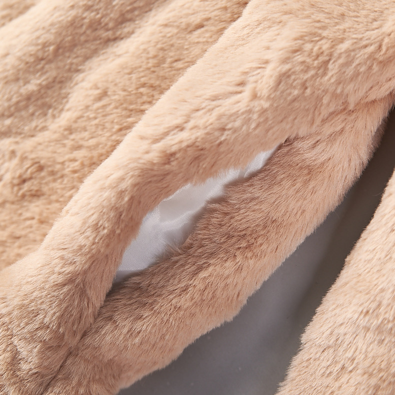 Selected เสื้อเฟอร์กันหนาว เสื้อขน Fluffy coat สีขาว แบรนด์ SELECTED สำเนา สำเนา สำเนา สำเนา
