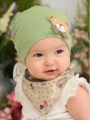 ผ้า3เหลี่ยมกันน้ำลาย มีตีนตุ๊กแกติดด้านหลัง มี 15 ลายตามภาพ