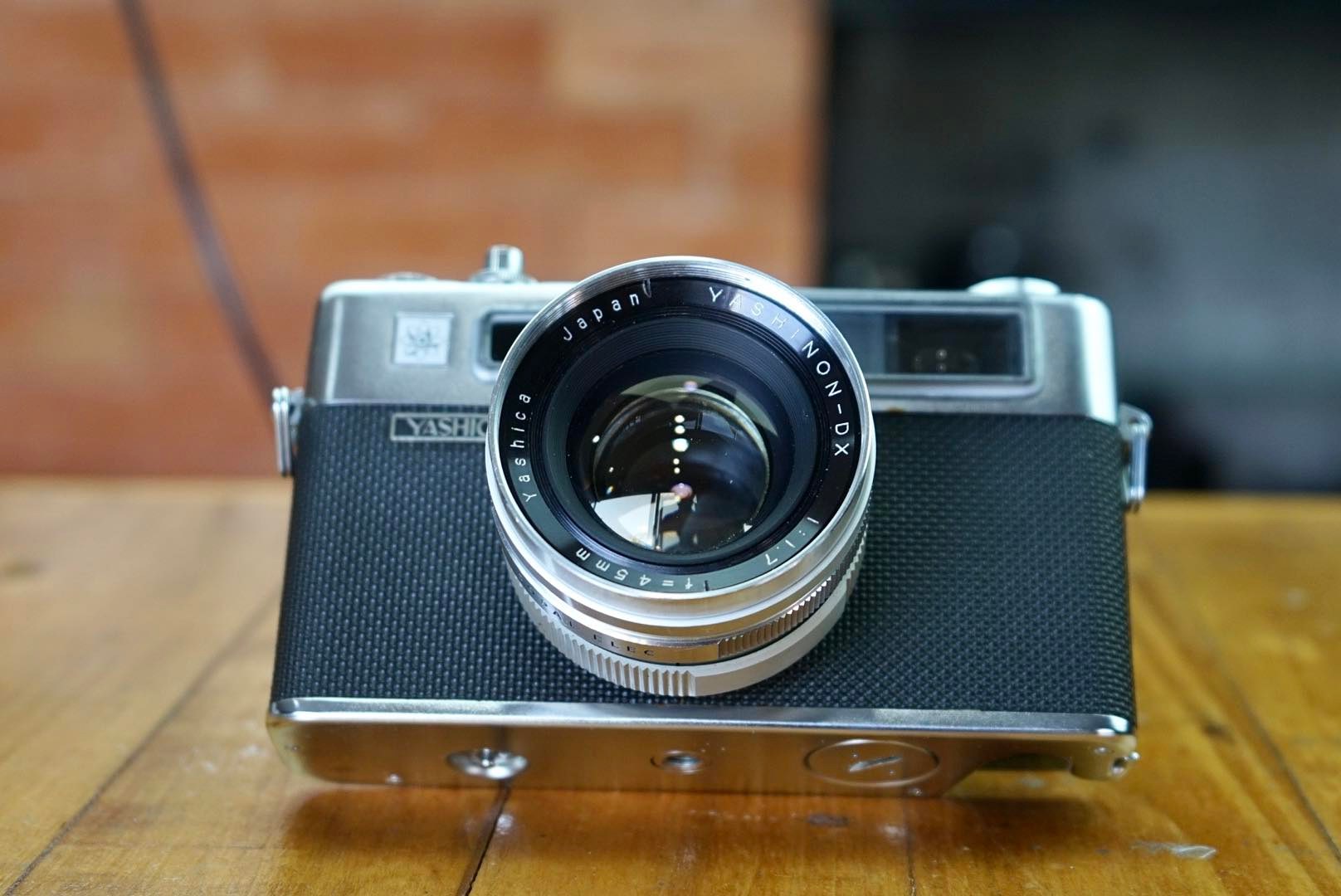 YASHICA ELECTRO 35
