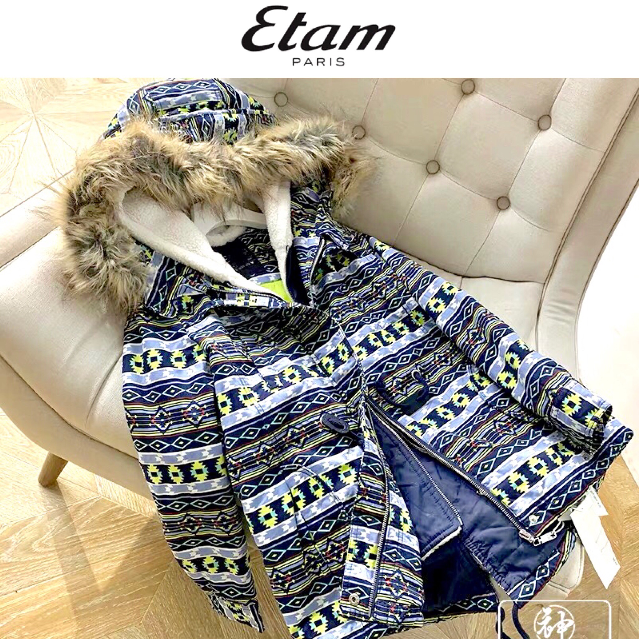 ES STYLE BY Etam เสื้อกันหนาวฮูท เสื้อฮู้ดแต่ง ขนเฟอร์ บุนวมอุ่น แต่งลายกราฟฟิคชนเผ่า ES STYLE by ETAM (ขนเฟอร์ &แถบขนอุ่นด้านในถอดได้ค่ะ) ลายกราฟฟิค