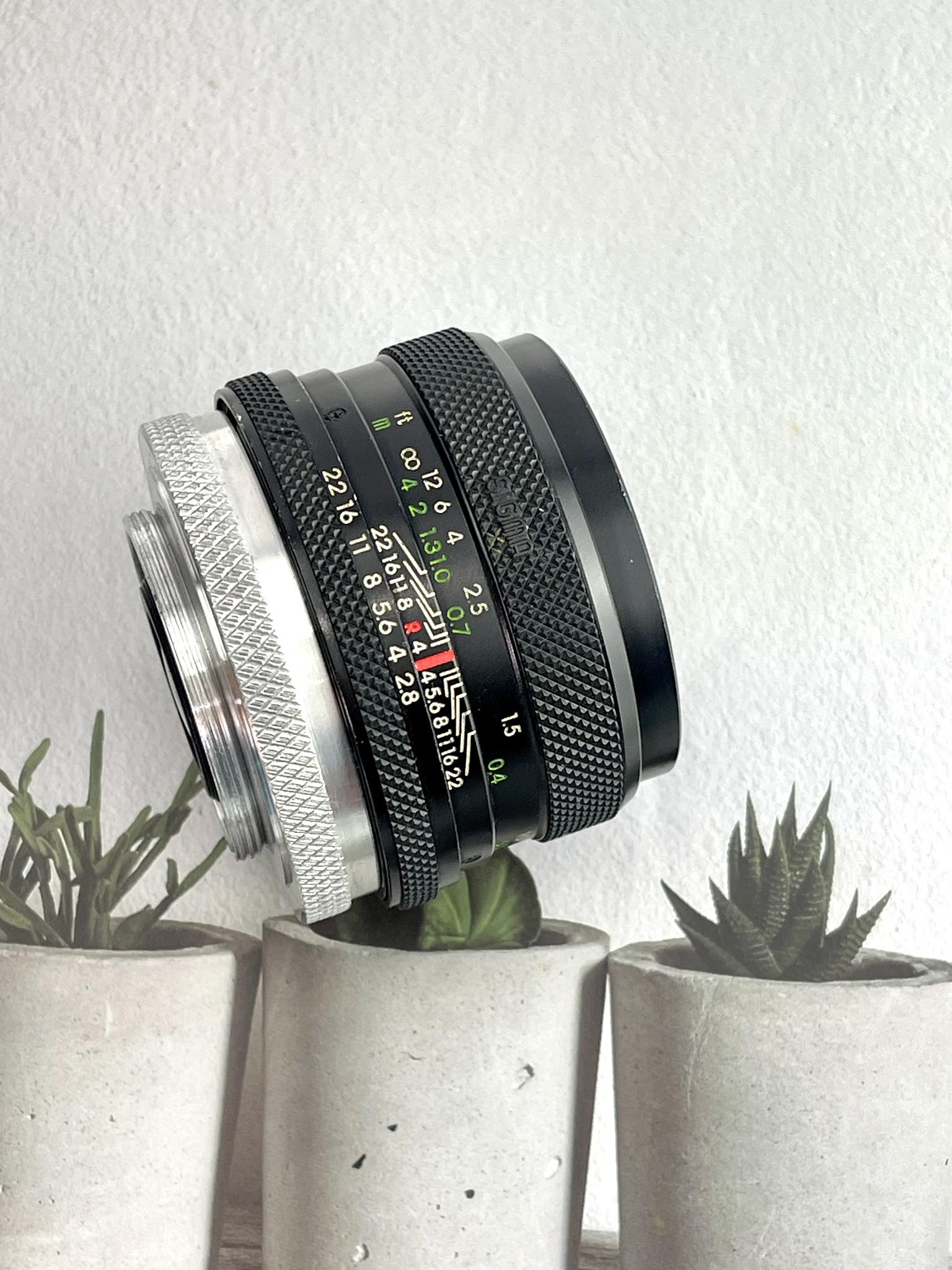 SIGMA MINI WIDE 28MM.F2.8 MULTI COATED M42 MOUNT