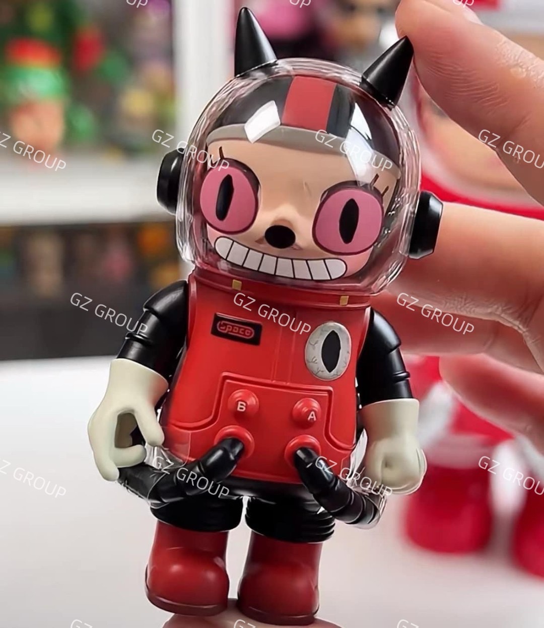 POP MART MEGA SPACE MOLLY 100% V.3 ลุ้นซีเคร็ท SERIES BLIND BOX