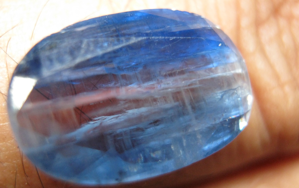 ไคยาไนท์น้องแท้แท้ไพริน