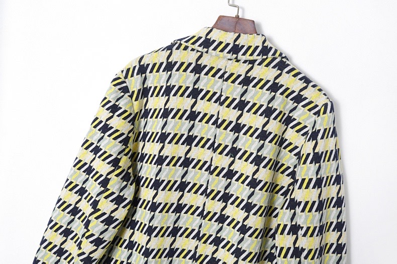 เสื้อกันหนาว โค้ทกันหนาว ลายชิโนริ แบรนด์ Street one (German) ขาว