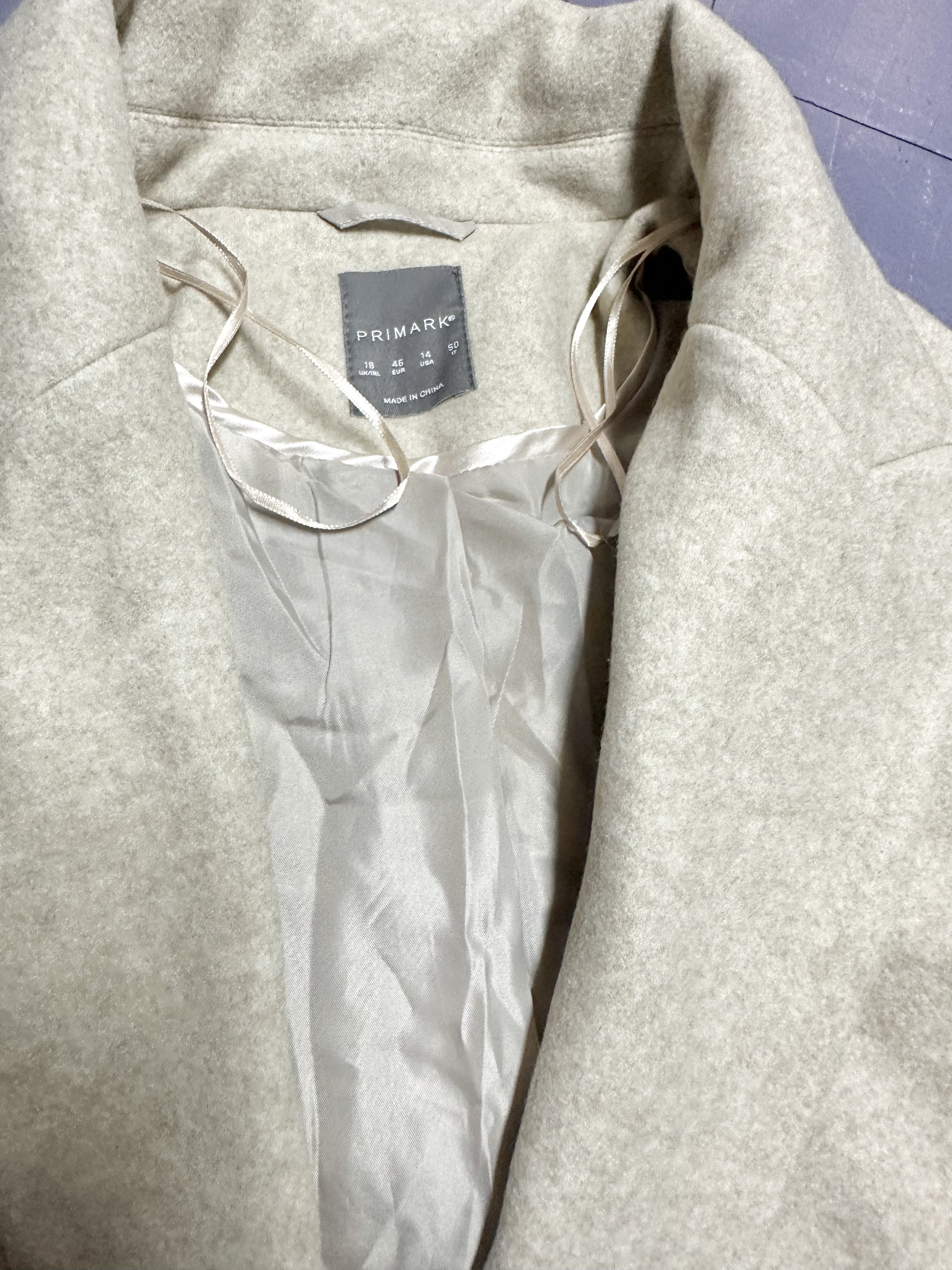 เสื้อโค้ทวูล Trench coat เสื้อโค้ทเฟอร์ โค้ทสักหลาดสีเบจ แบรนด์ Primark สำเนา สำเนา สำเนา สำเนา สำเนา สำเนา