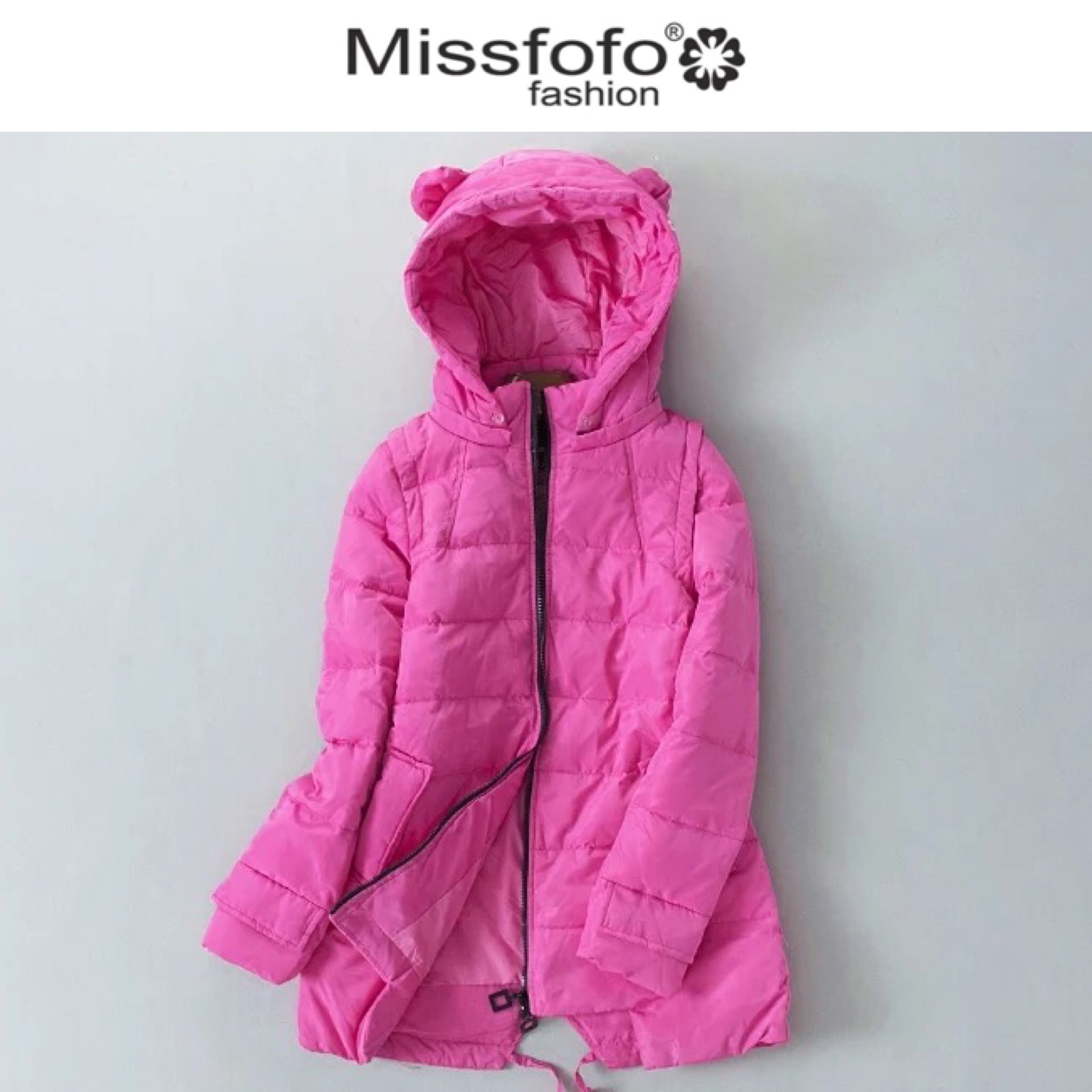 Miss fofo เสื้อกันหนาว โค้ทขนเป็ด โค้ทฮูทขาว แต่งหู แบรนด์ Miss fofo Fashion (Poland)ขนเป็ด DOWN80% แบรนด์เนมMISFOFO DOWN เนื้อเนียน สวย นุ่มมากคะ ขาว