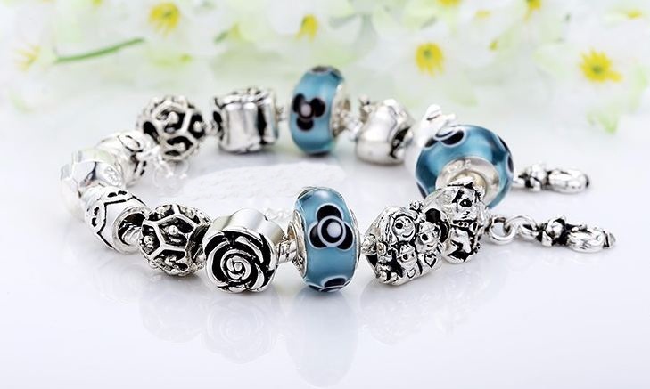 สร้อยข้อมือ Diy สร้อยข้อมือ Charm สไตล์ Pandora ร้อย Glass Beads สีฟ้า ผสม ตุ๊กตาแมวกวัก แมวญี่ปุ่น ดอกกุหลาบ สไตล์ เงินโบราณ 535383