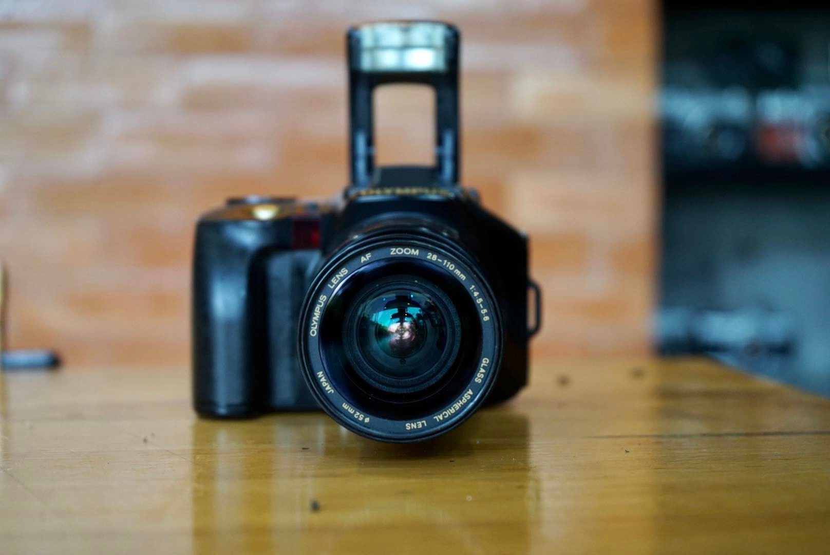 OLYMPUS L-10 SUPER OLYMPUS LENS 28-110MM.F4.5-5.6
