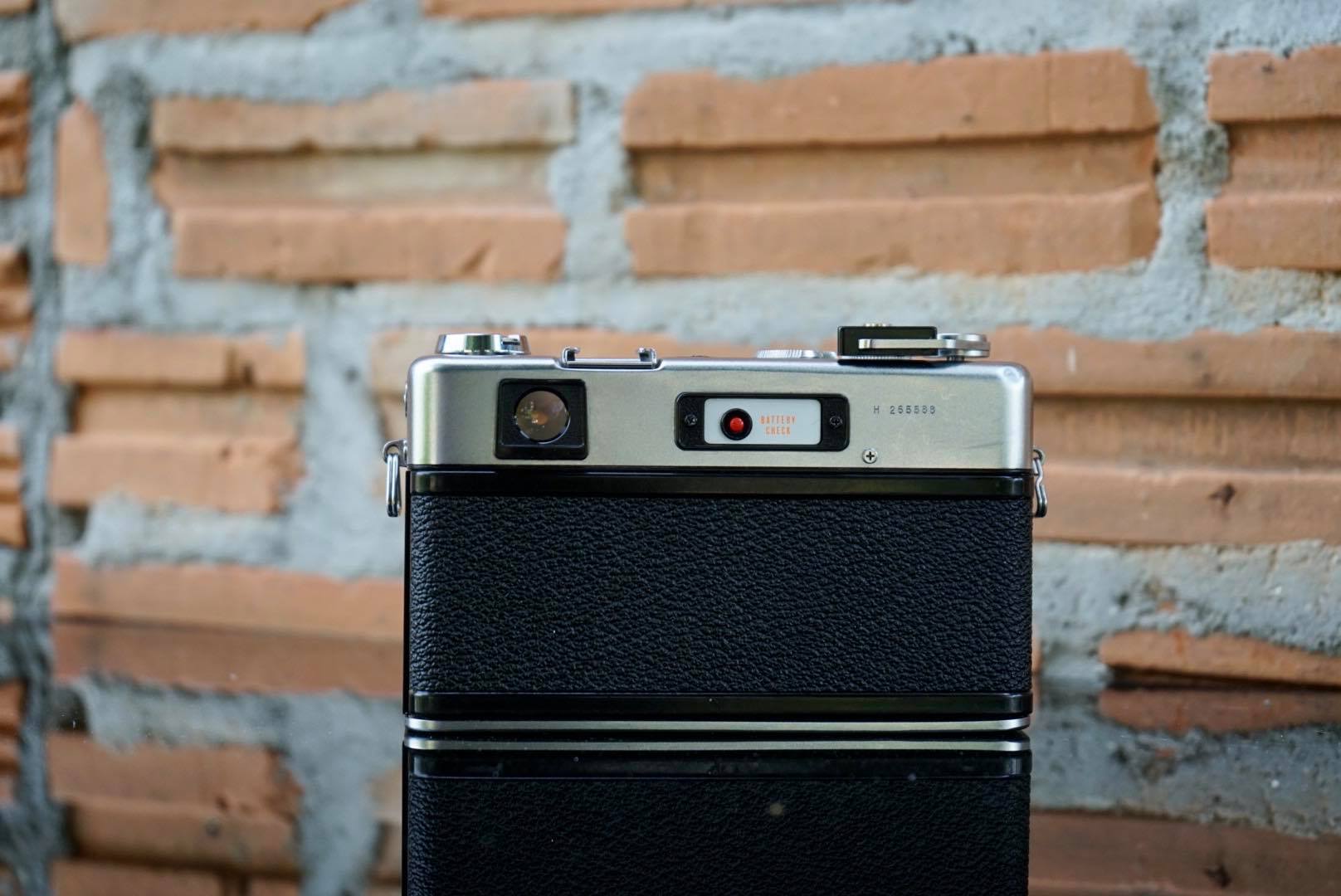 YASHICA ELECTRO 35 GS COLOR YASHINON-DX 45MM.1.7