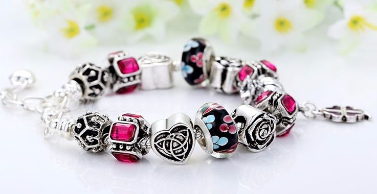 สร้อยข้อมือ Diy สร้อยข้อมือ Charm สไตล์ Pandora ร้อย Glass Beads สีดำ สลับ บีด รูป ถุงเงิน ดอกกุหลาบ ห้อยจี้ ดอกโคลเว่อร์ ของขวัญให้แฟน 87428