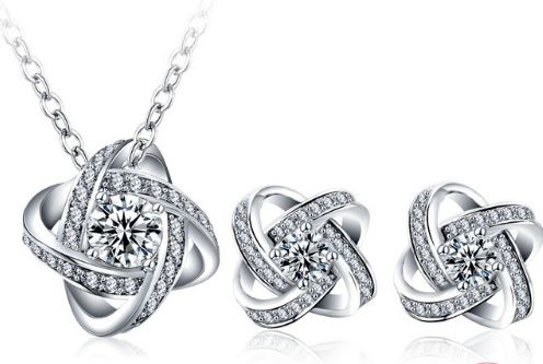 Set เครื่องประดับเข้าชุด สร้อยคอ พร้อม ต่างหู เงินแท้ 925 ดีไซน์ ลายเส้น สานเป็น สี่เหลี่ยม ตกแต่งด้วย เพชร CZ AAA ใส่ออกงาน สุดหรู ดูดี มีระดับ 815551