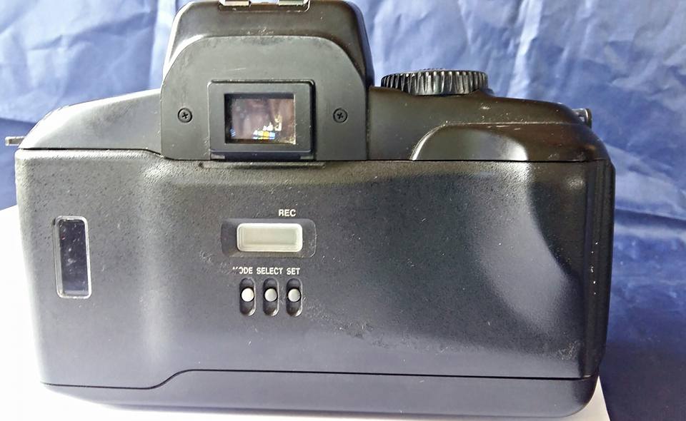CANON EOS 700QD CANON ZOOM LENS EF35-80MM.F4-5.6