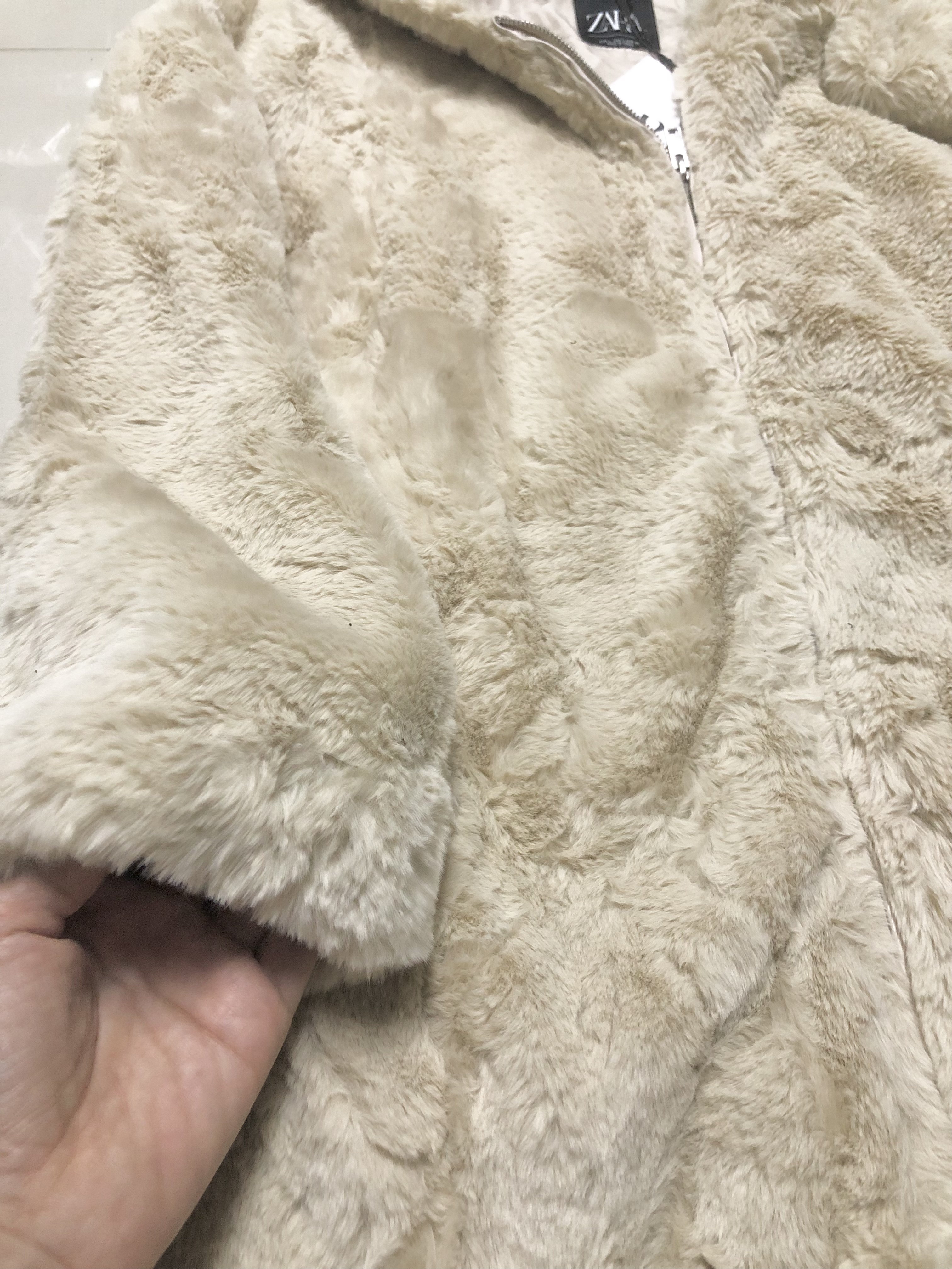pepco เสื้อเฟอร์กันหนาว หมวกฮู้ด เสื้อขน FLUFFY Coat แบรนด์ PEPCO ดำ / เบจ