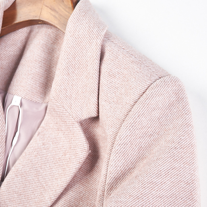 Love tree เสื้อโค้ทกันหนาว เสื้อกันหนาว overcoat โค้ทวูล สีcamel belt coat สีครีมเบจ แบรนด์ O'STIN Camel