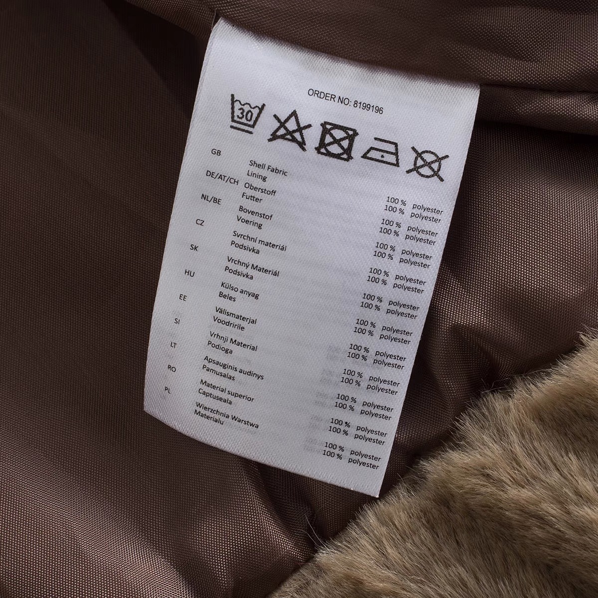 Page one เสื้อเฟอร์กันหนาว หมวกฮู้ด เสื้อขน Fluffy coat แบรนด์ page One ดำ