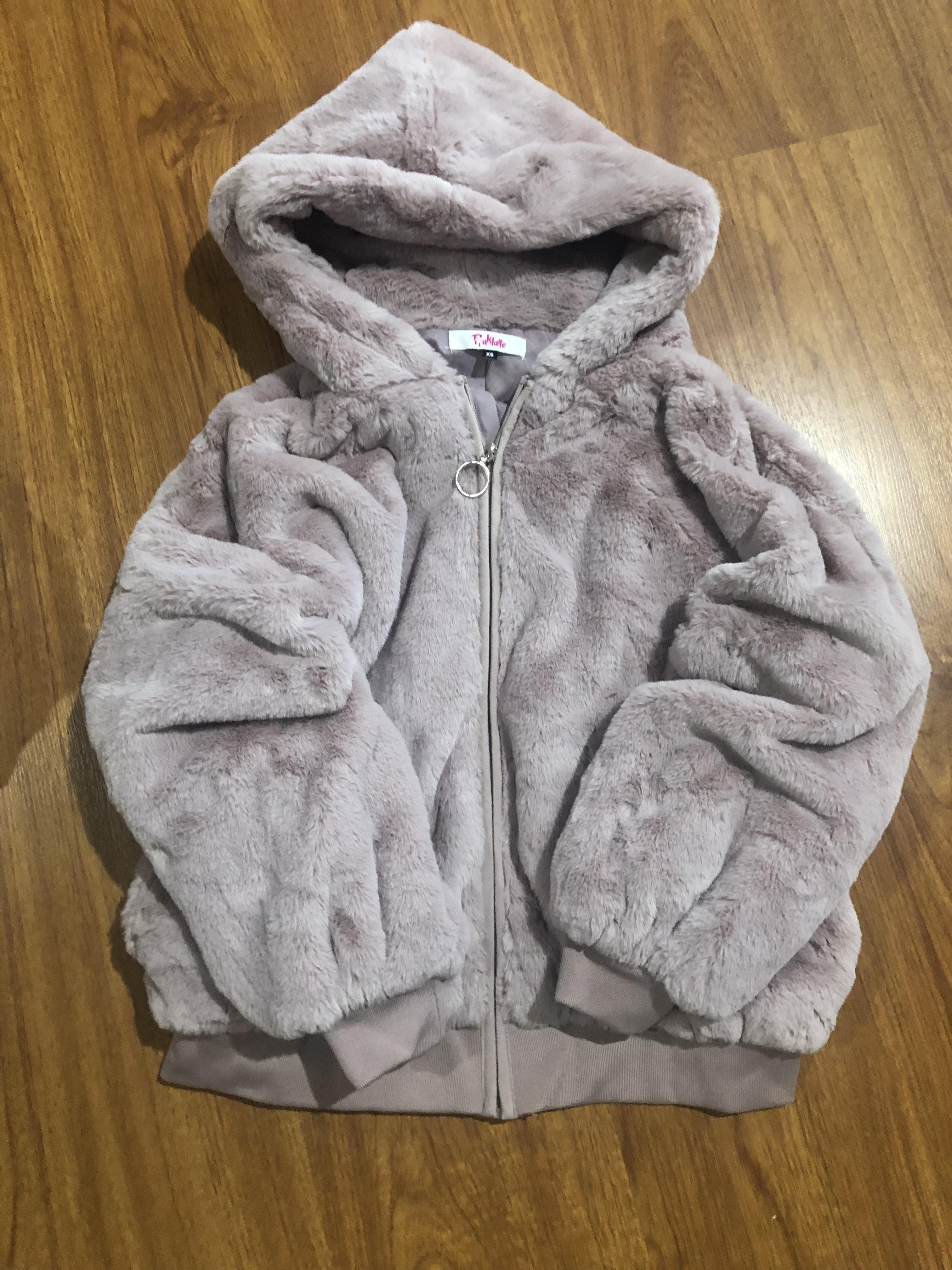 Pink latte เสื้อเฟอร์กันหนาว หมวกฮู้ด เสื้อขน (FLUFFY COAT ) แบรนด์ Pink latte