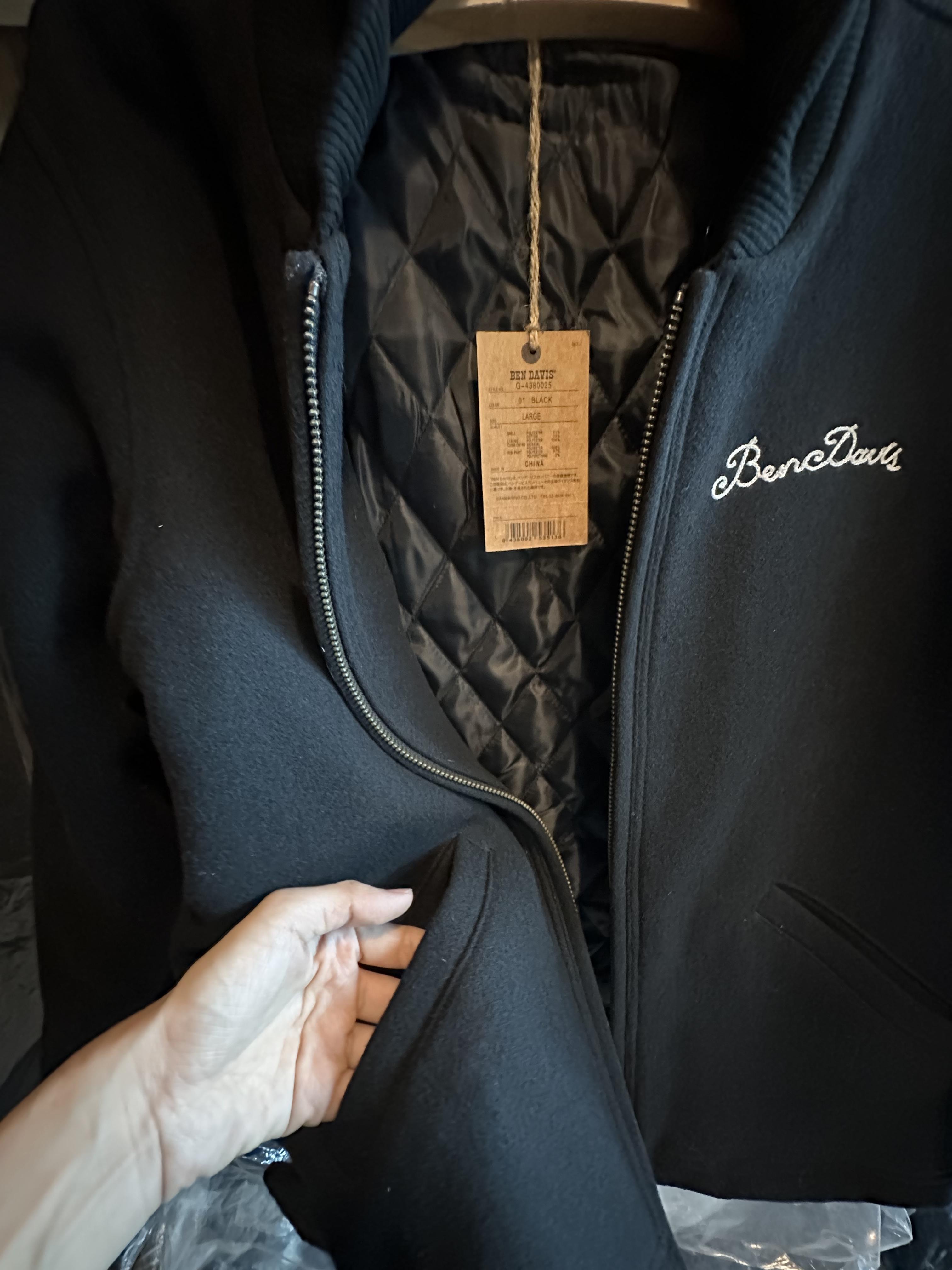 Ben davis เสื้อนอก เสื้อแจ็คเก็ต ผู้ชาย แบรนด์ Ben davis แท้ สีดำ เนื้อสักหลาด กันหนาว งานแท้ สวย เท่ห์ มาก คะ Size L/XL/XXL สำเนา สำเนา สำเนา ดำ