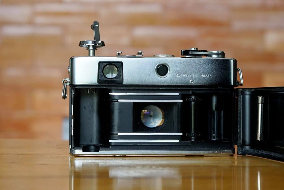 YASHICA ELECTRO 35GL YASHICA COLOR-YASHINON DX 40MM.F1.7