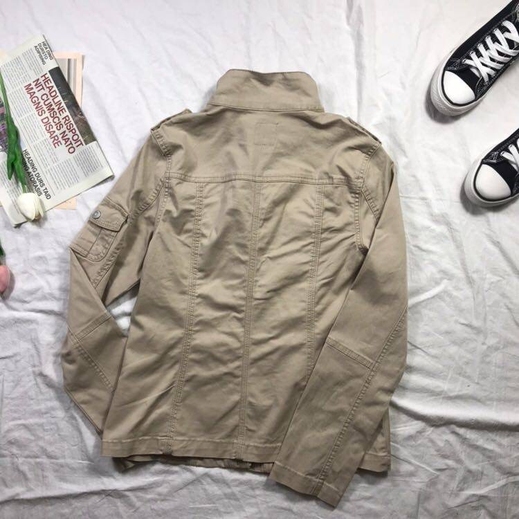 Kensie เสื้อเขียวทหาร เสื้อนอกแนวทหาร แบรนด์ KENSIE งานตัดป้าย) แพทเทินสวย เท่ห์มาก คะ Size S/M/L/XL สำเนา สำเนา สำเนา เขียว