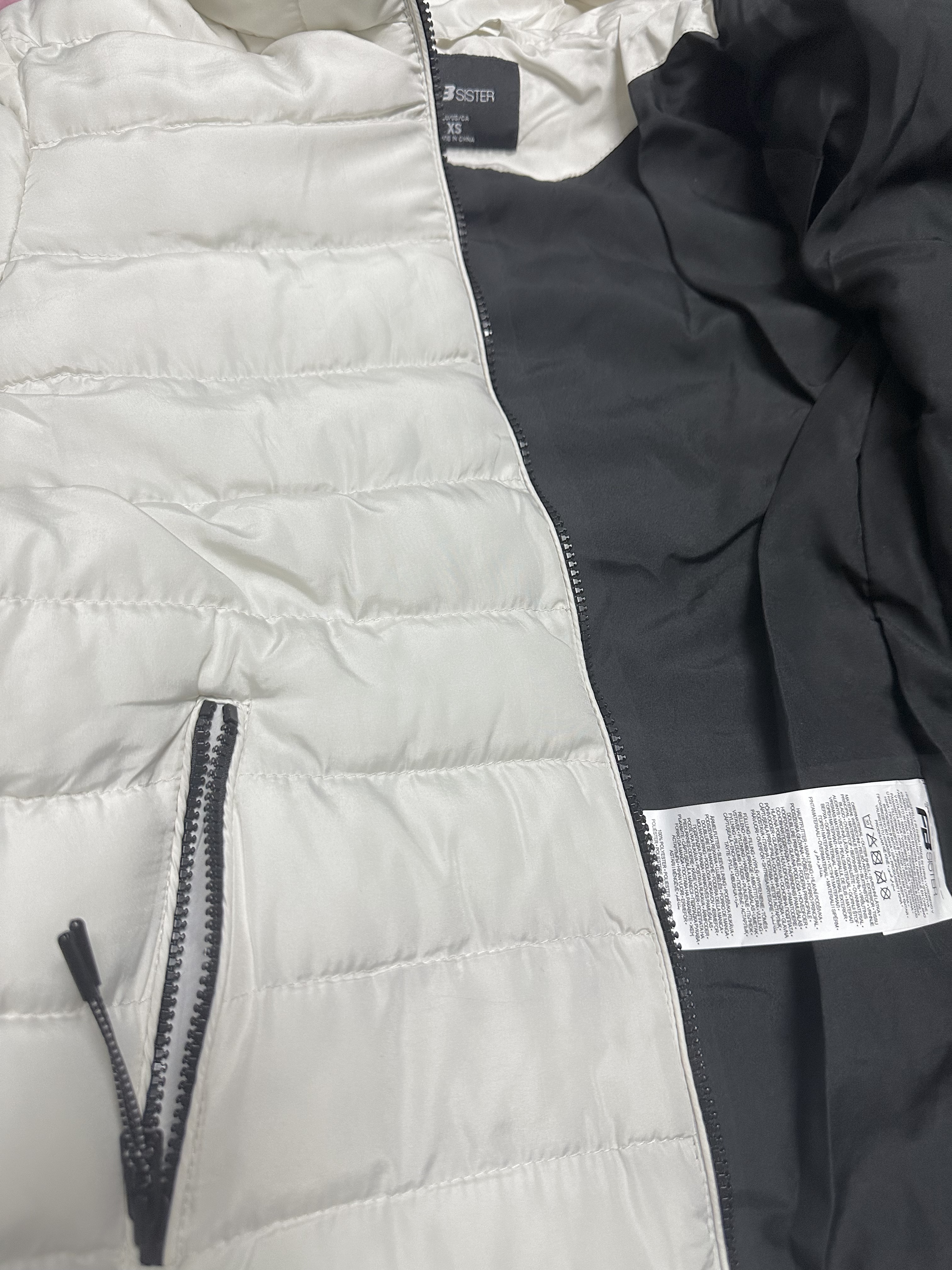 เสื้อกันหนาว เสื้อฮู้ดเฟอร์ บุนวมอุ่น สีขาว แบรนด์ FB SISTER (padded puffer coat สำเนา ขาว