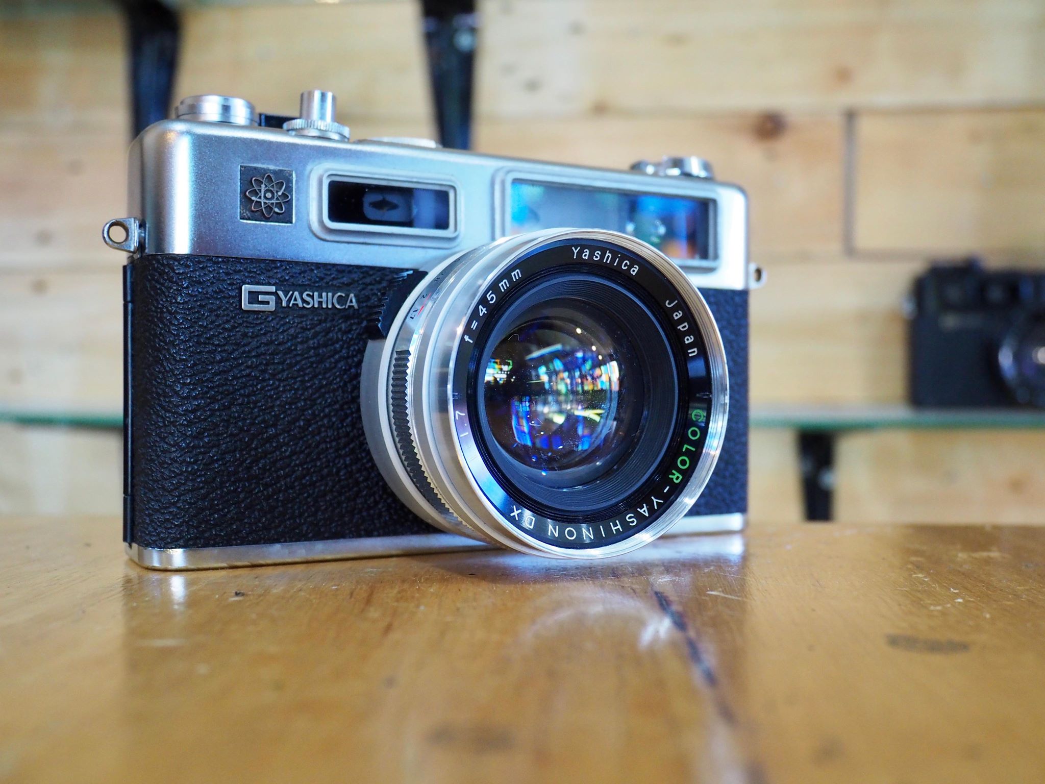 YASHICA ELECTRO 35 GS COLOR YASHINON-DX 45MM.1.7