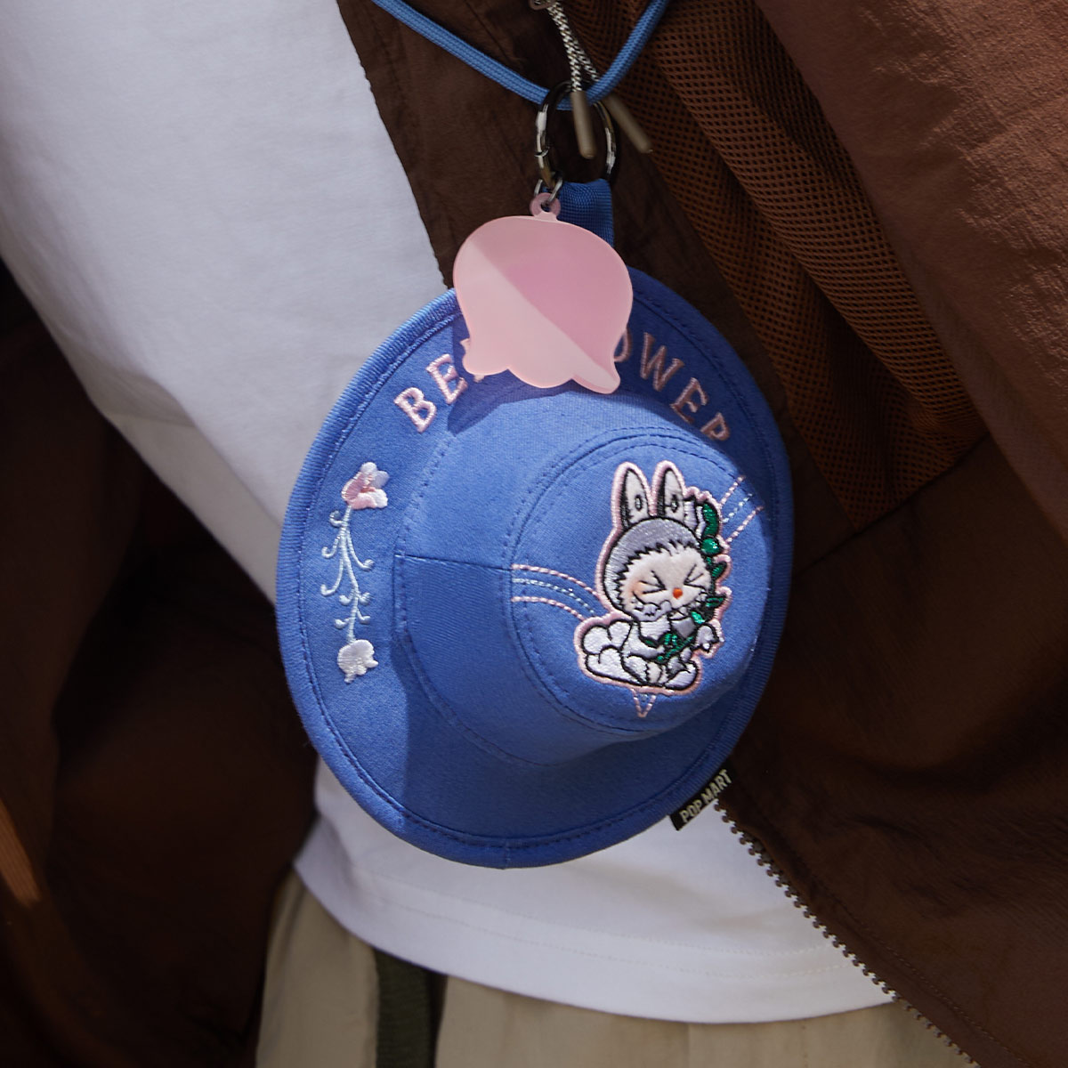 POP MART กล่องสุ่มTHE MONSTERS FALL IN WILD SERIES Bucket Hat Mini Bag Blind Box