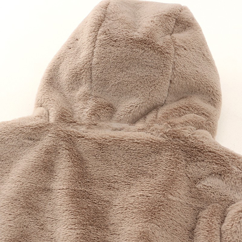 Page one เสื้อเฟอร์กันหนาว หมวกฮู้ด เสื้อขน Fluffy coat แบรนด์ page One ดำ