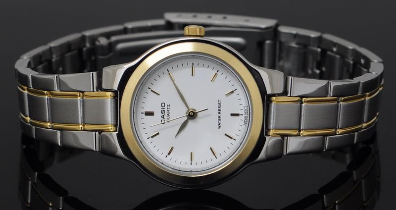 CASIO นาฬิกาคาสิโอ นาฬิกาข้อมือ นาฬิกากันน้ำ นาฬิกาของแท้ ประกันศูนย์ CMG 1 ปี รุ่น LTP-1131G-7A นาฬิกาสีทอง