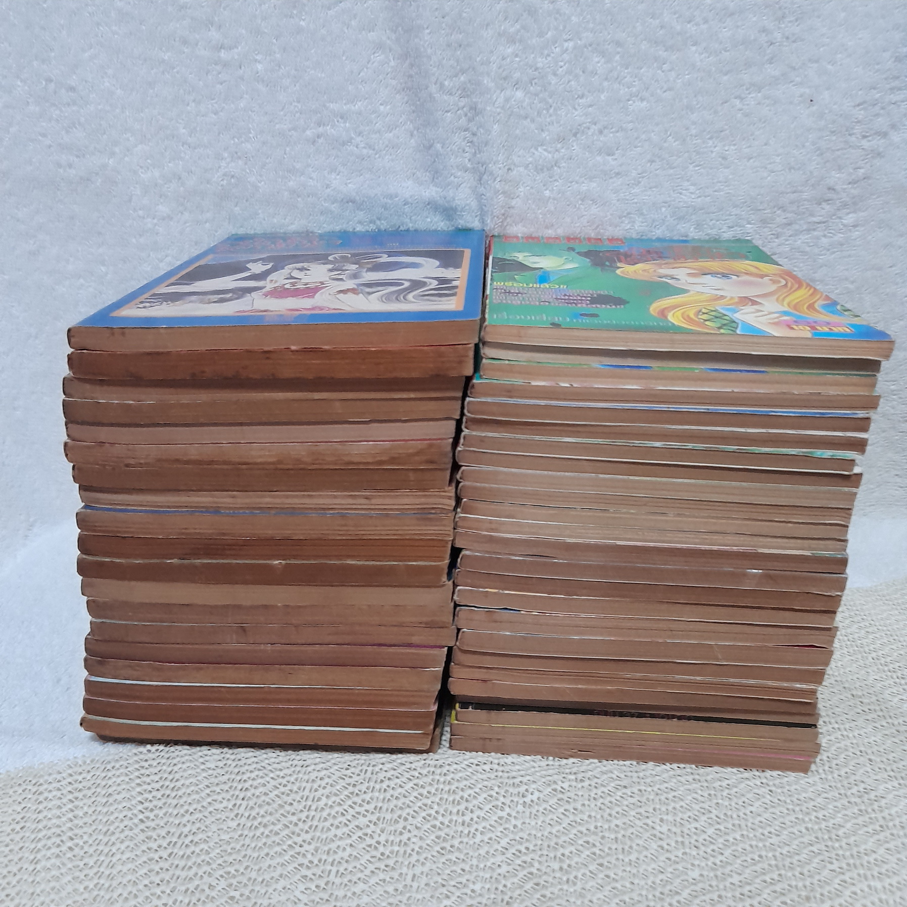 นักรักโลกมายา (เรื่องเดียวกับ หน้ากากแก้ว) เล่ม 3-7,10-14,17-19,21,24,28-32,35-39,41-60 ไม่จบ (รวม 45 เล่ม)