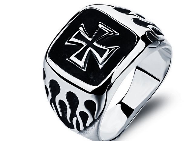 แหวน Stainless Steel แท้ ดีไซน์ แนว ร็อค พั้งค์ หน้าแหวนแกะ ลายไม้กางเขน สีดำ แหวนเท่ ๆ ใส่ออกงาน ใส่เที่ยว เก๋ ๆ แบบมีสไตล์ 118967