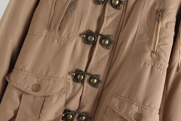 เสื้อกันหนาว เสื้อหนาว หมวกฮูท สีกากี แต่งเฟอร์ แบรนด์เนมญี่ปุ่น OLIVE DES OLIVE ด้านในซับขนอุ่นสีขาว แต่งจัมพ์ปบายแขนกันลม Size M/L