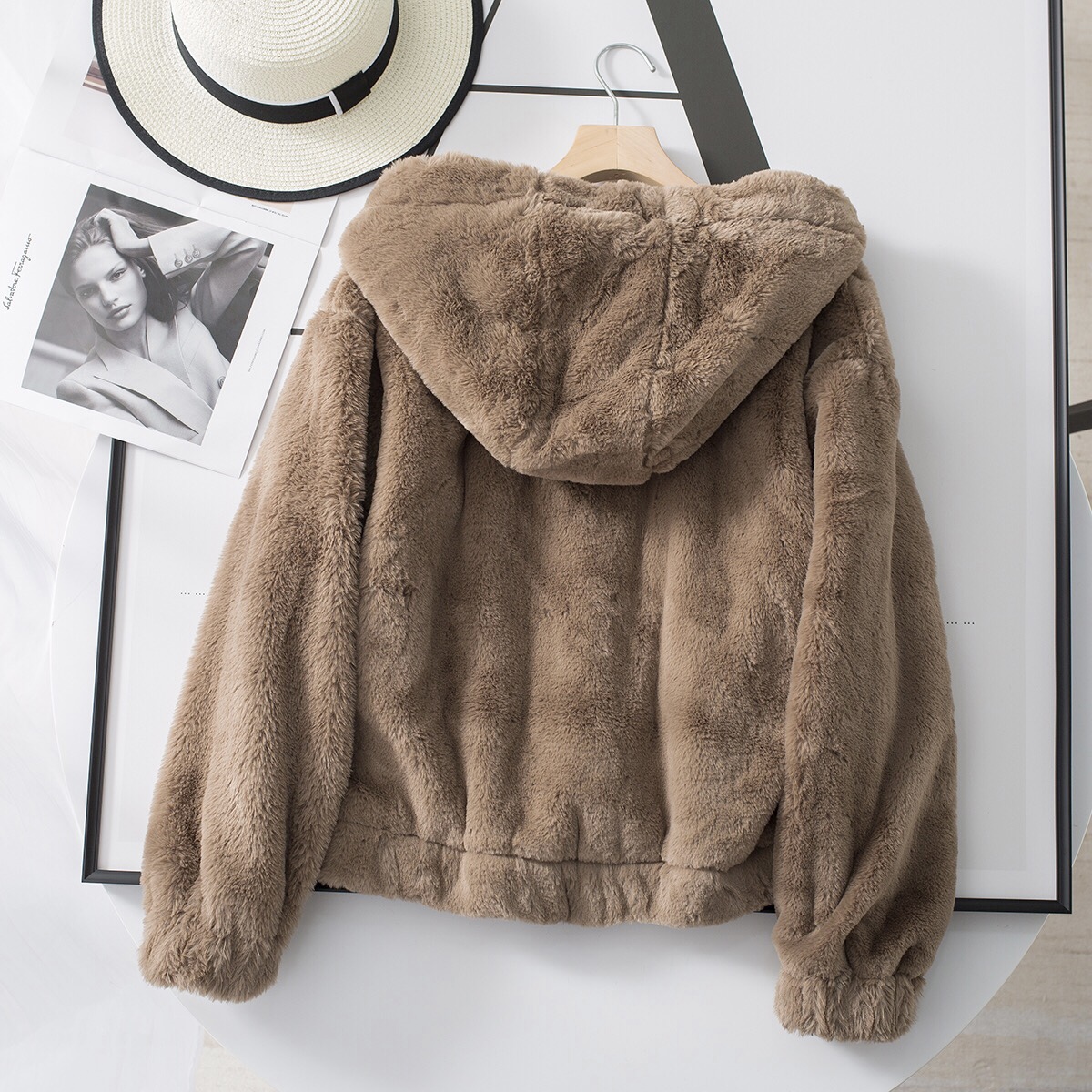 Page one เสื้อเฟอร์กันหนาว หมวกฮู้ด เสื้อขน Fluffy coat แบรนด์ page One ดำ