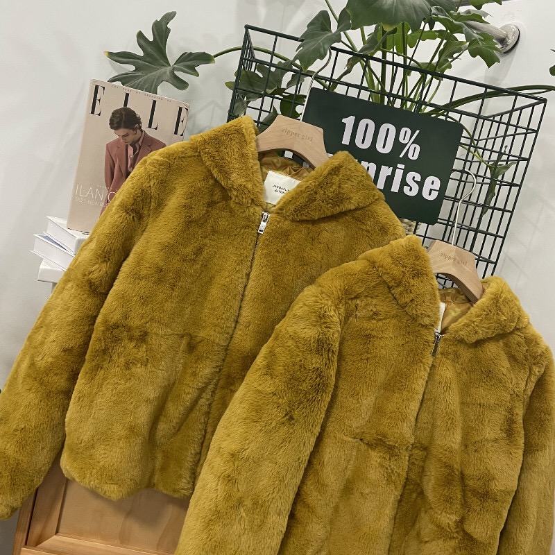 Jacqueline เสื้อเฟอร์กันหนาว หมวกฮู้ด เสื้อขน Fluffy coat แบรนด์ jacqueline เหลืองขมิ้น