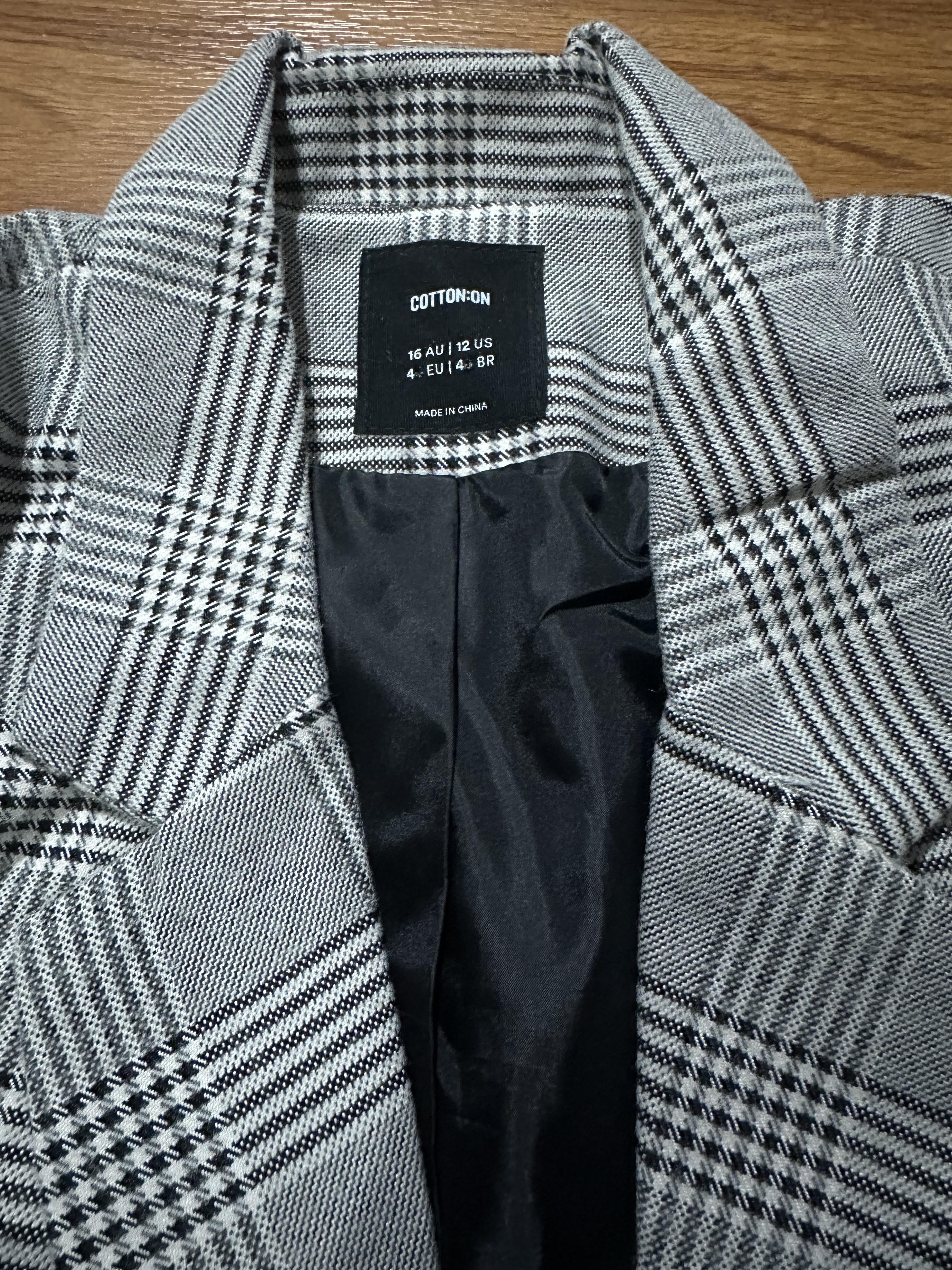 เสื้อโค้ท เสื้อคลุม ทรงสูท ลายตาราง checked plaid blazer gingerham เสื้อคลุม เบลเซอร์ Blazer check ❄️แบรนด์✨H&M✨ แท้💯% แบรนด์ สำเนา