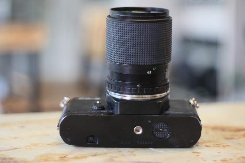 YASHICA FX-3 TOPMAN MC ZOOM/C-MACRO 35-70MM.F3.5-4.5