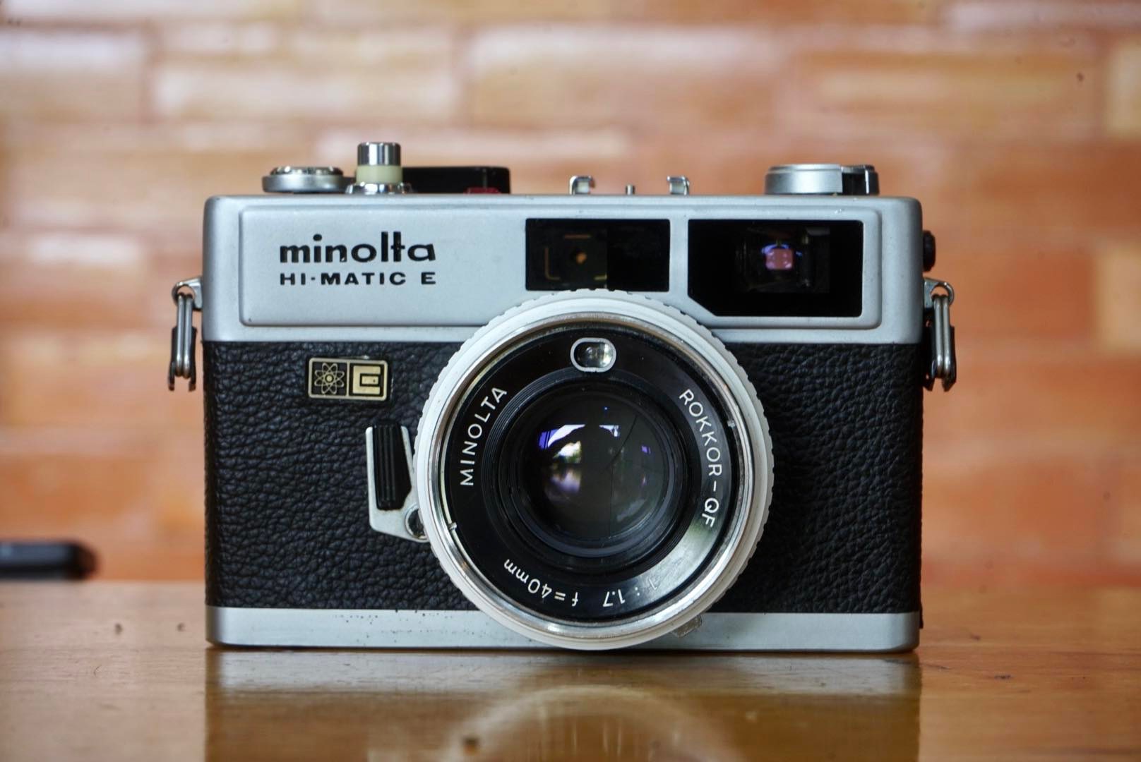 MINOLTA HIMATIC-E MINOLTA ROKKOR-QF 40MM.F1.7