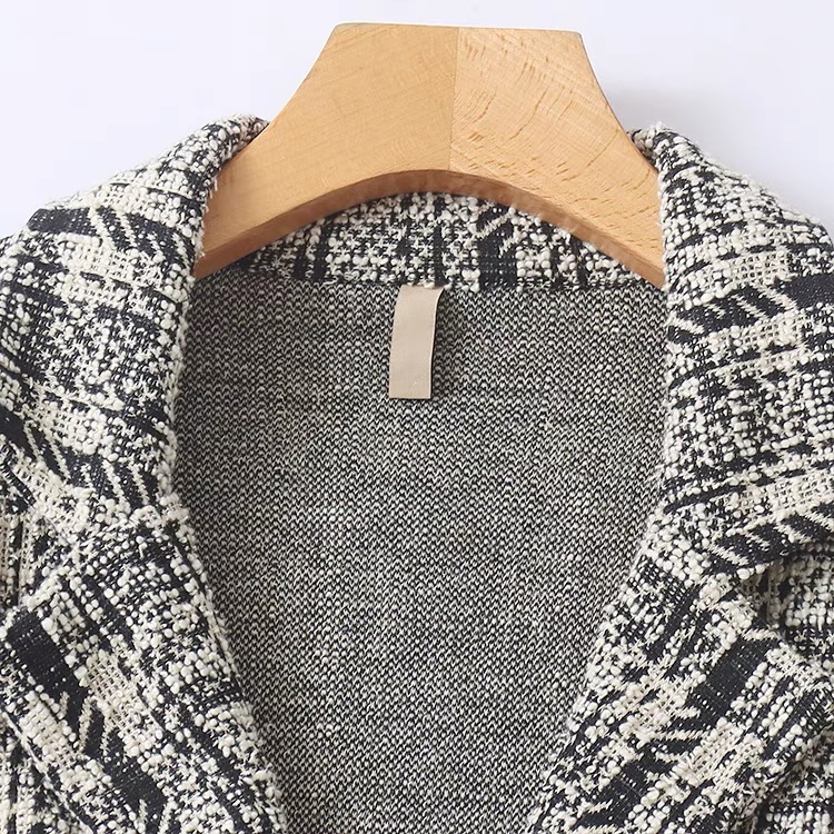 เสื้อโค้ท เสื้อกันหนาว เนื้อผ้าไหมพรม Knitting checked แบรนด์ SOYA CONCEPT