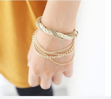สร้อยข้อมือ Hand made สร้อยข้อมือแฟชั่น ผู้หญิง เชือกถัก ผสม โซ่ทอง สร้อยข้อมือแฟชั่นใส่ออกงาน ใส่เล่น สวย ๆ มีสไตล์ 321860