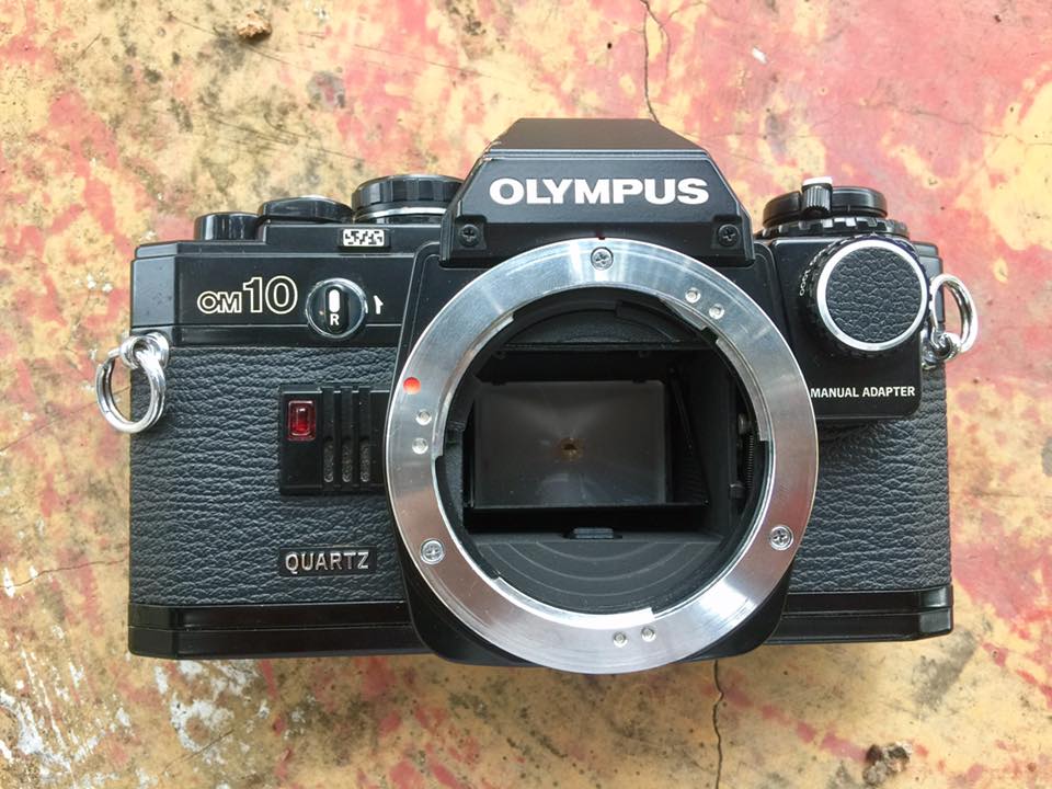 OLYMPUS OM10