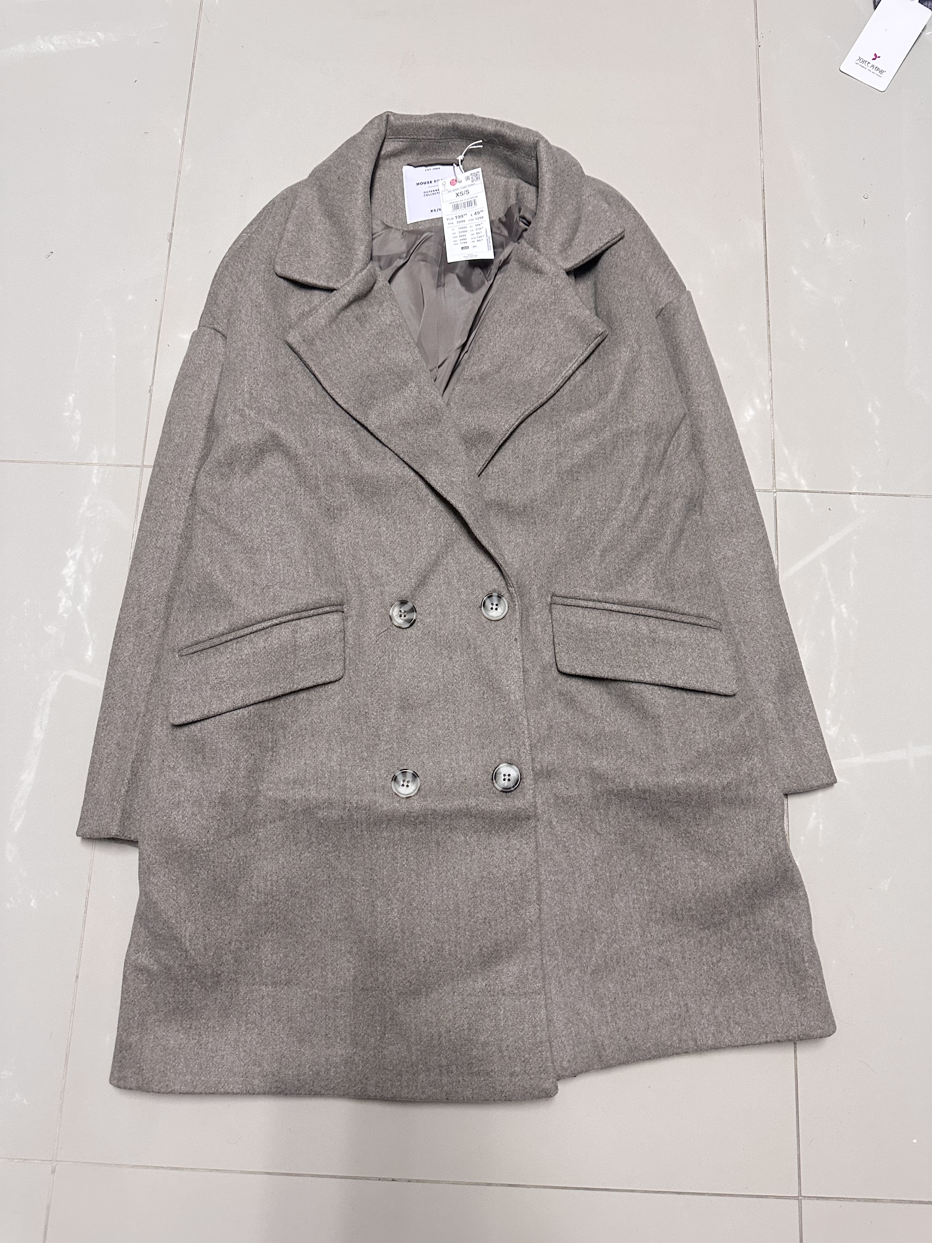 House brand เสื้อโค้ท เสื้อกันหนาว เนื้อผ้าสักหลาดวูล สีน้ำตาลอ่อน แบรนด์ HOUSE BRAND