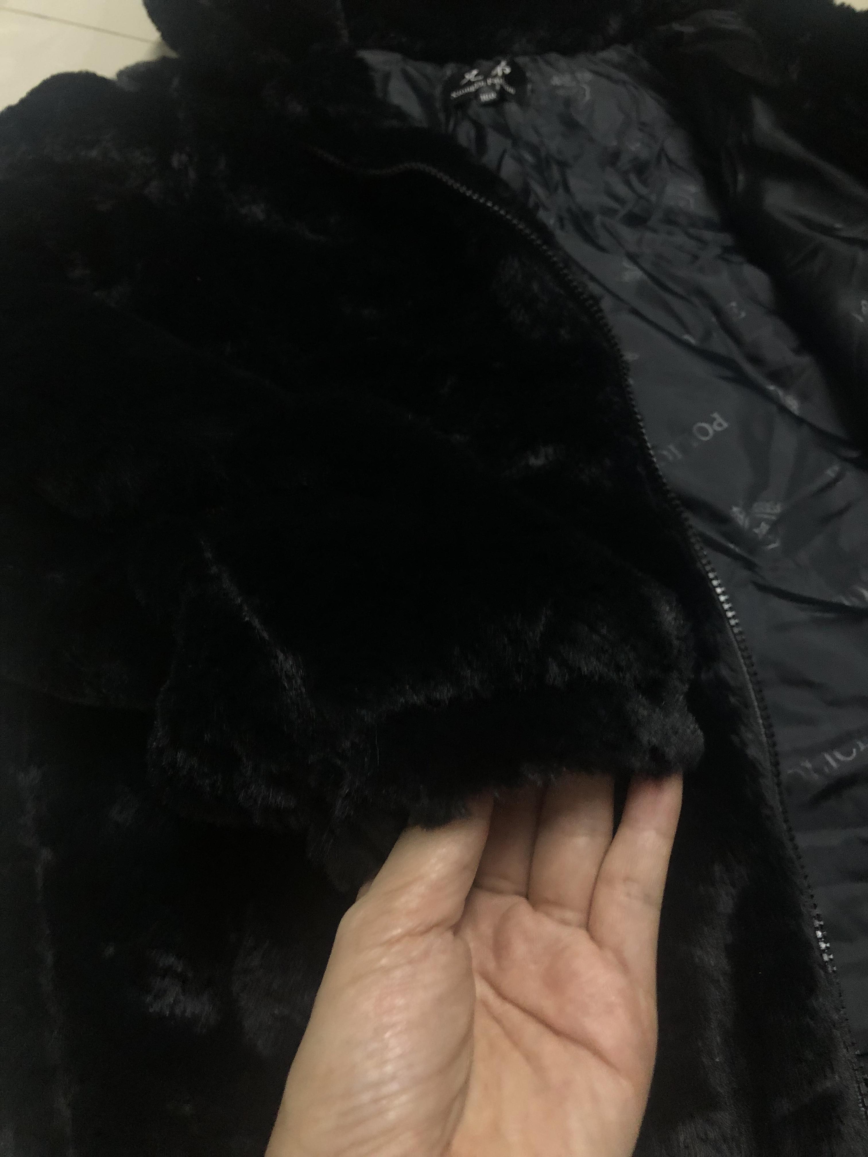 Forever21 เสื้อเฟอร์กันหนาว หมวกฮู้ด เสื้อขน สีดำ (FLUFFY COAT) 兄弟 ขาว