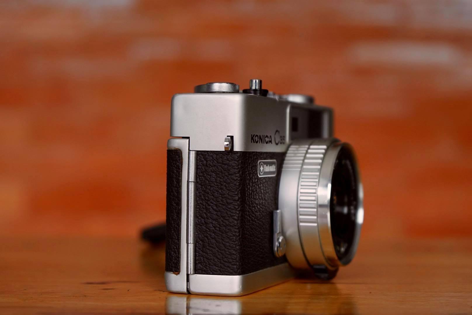 KONICA C35 Flash matic