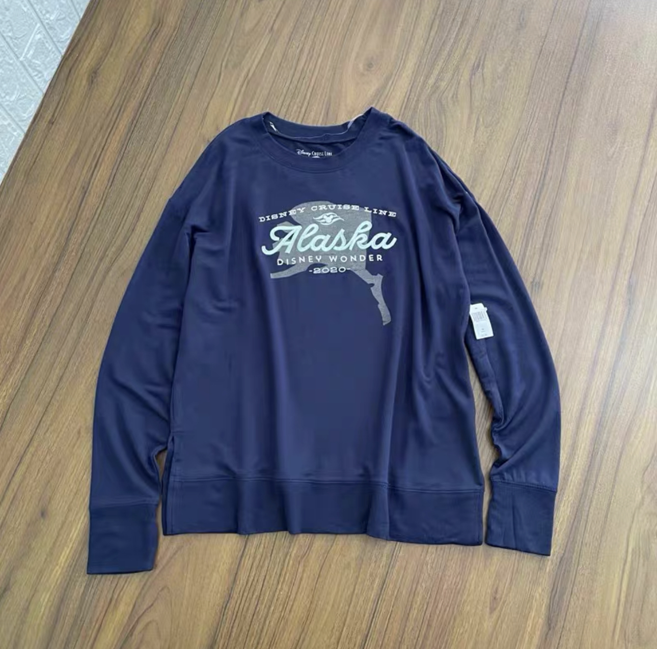 เสื้อวอร์ม สเวตเตอร์เชิ้ต Disney Cruise line the magic in Europe เสื้อมิคกี้ mickey &friends แขนยาว สีดำ ลายการ์ตูนมิคกี้ งาน DISNEYงาน สำเนา ดำ