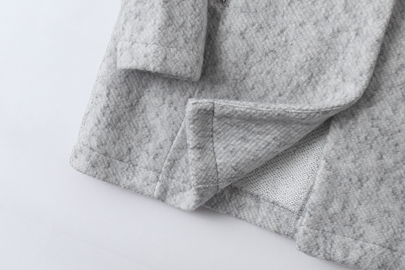 เสื้อโค้ท เสื้อกันหนาว เนื้อผ้าไหมพรม Knitting สีเทา แบรนด์ mohito